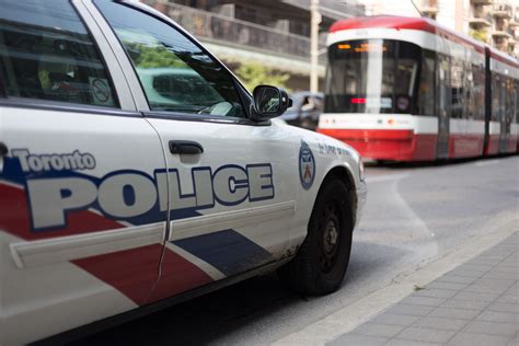 Harsh fines could be coming for Toronto drivers caught ‘blocking the box’